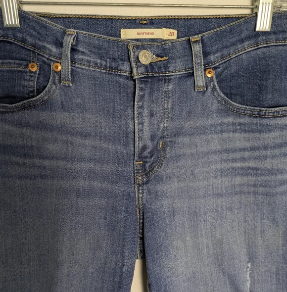 Levi's Jeans Women 28 Blue Denim Boyfriend Mid Rise Distressed Med Wash Ankle - Picture 7 of 12